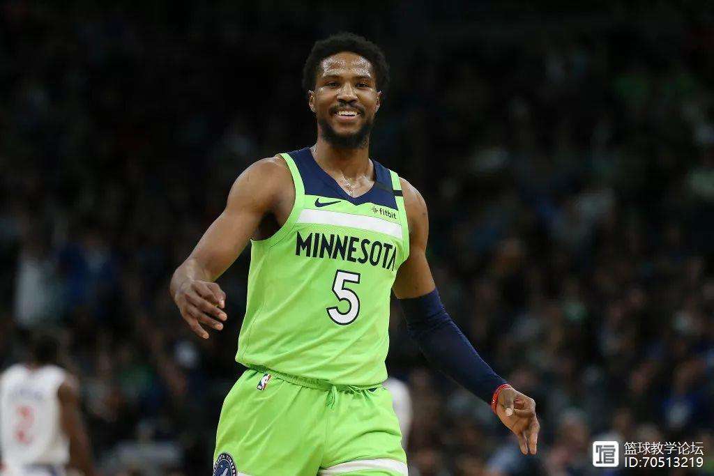 爱游戏娱乐-阿斯顿马丁横扫威廉姆斯，拉塞尔状态火热