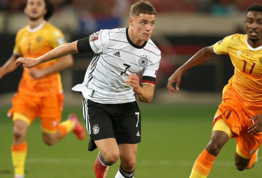 爱游戏官方入口-德国完胜美国，库尔图瓦状态火热