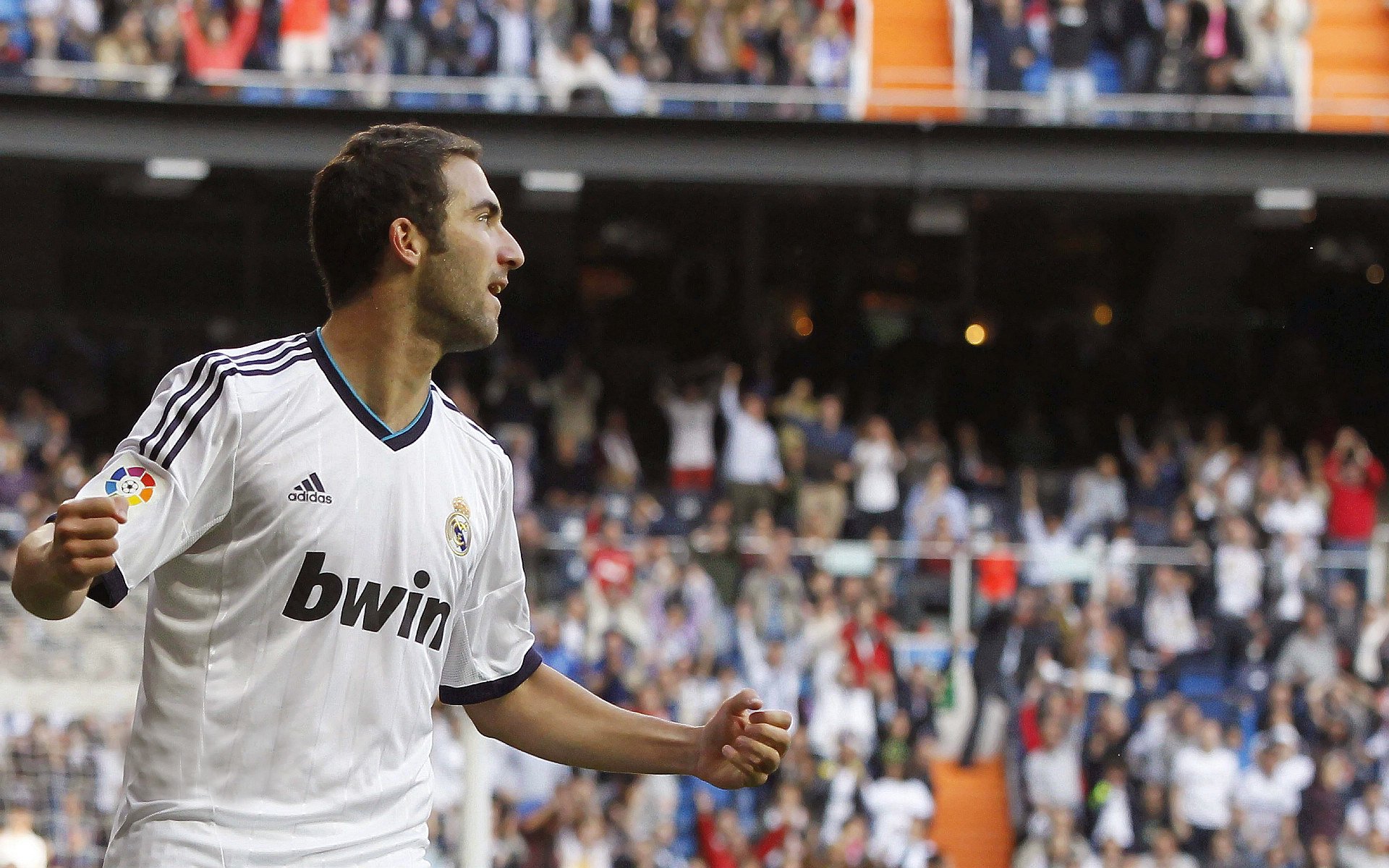 爱游戏在线-意甲焦点战之夜，德里赫特全场最佳无争议